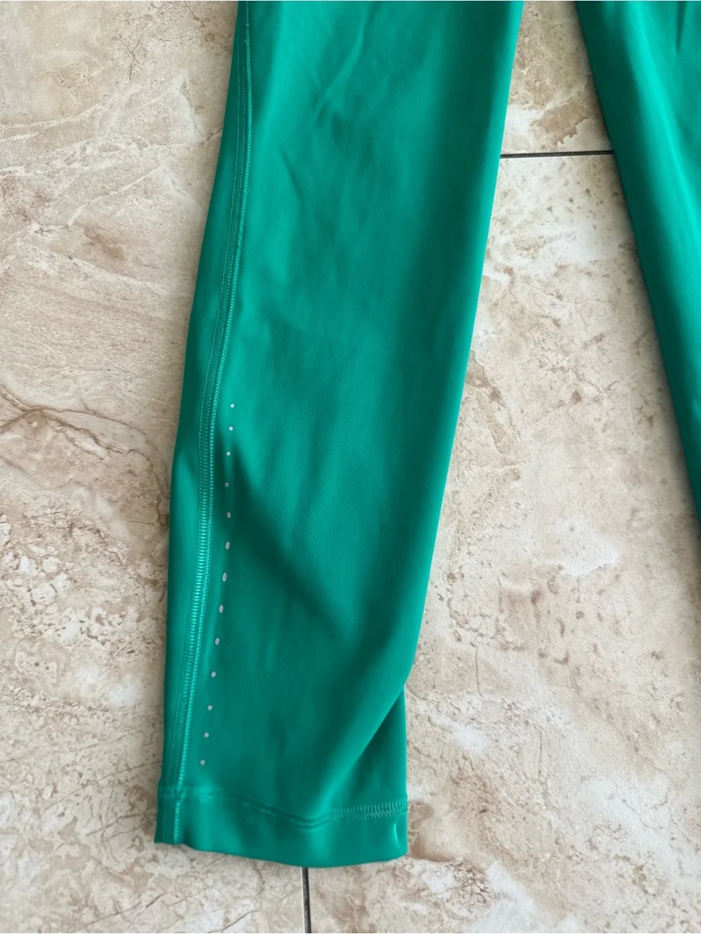 High-Rise Green Slim Leg Women’s Pants leggings